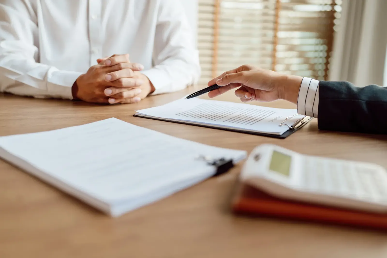 Assurance marchand de biens : guide complet 2026